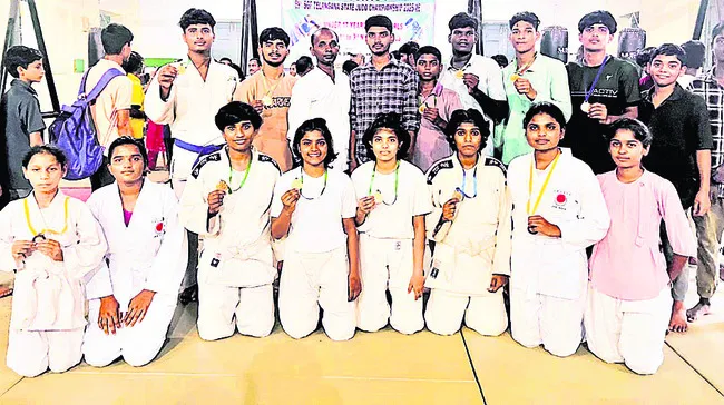 రాష్ట్రస్థాయి జూడో పోటీల్లో పతకాల పంట