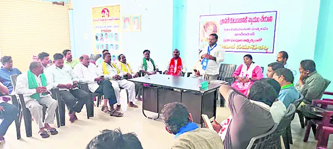 శ్రావణి కుటుంబానికి న్యాయం చేయాలి