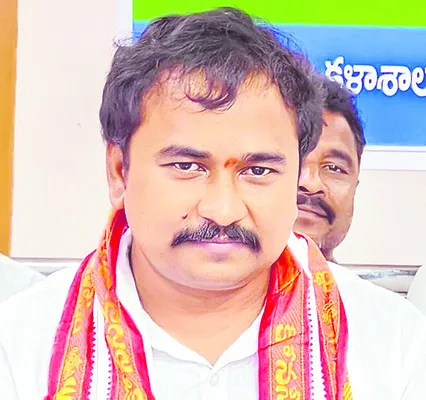 ఆలయాల భద్రత గాలికి 