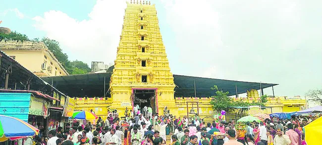 మల్లన్న క్షేత్రంలో కార్తీక శోభ 
