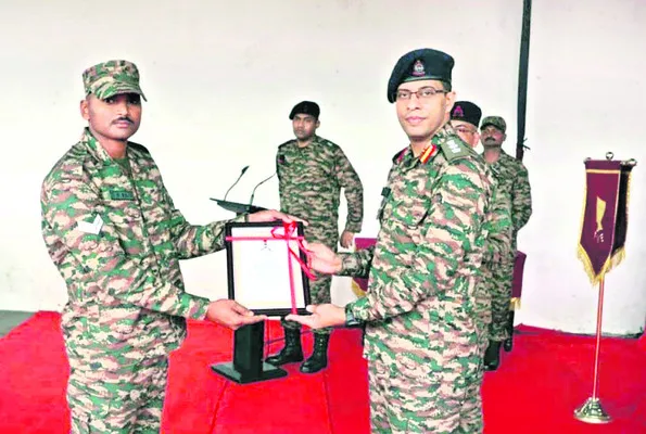 జవాన్‌ సేవలకు ప్రశంసలు 