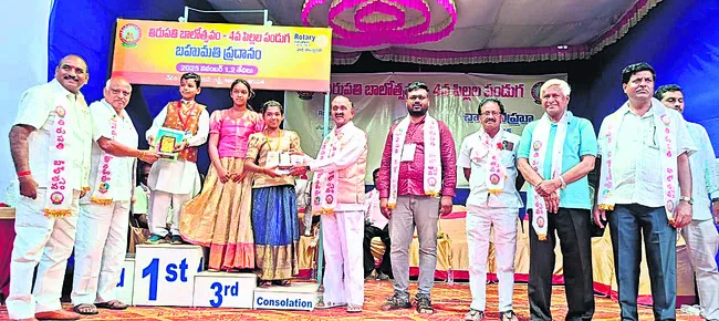 రాపిడో బైక్‌ డ్రైవర్‌పై కేసు నమోదు 