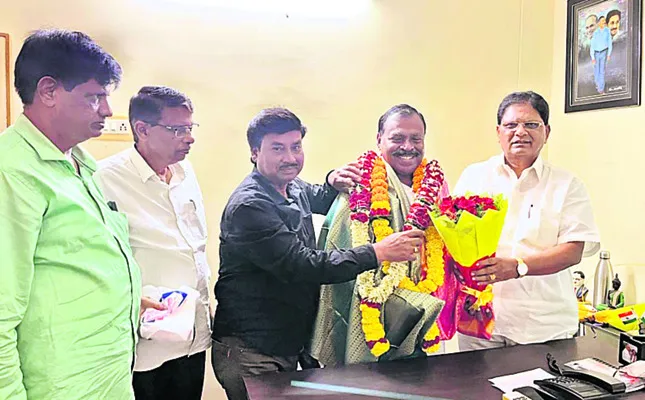 ఏపీటీయూ గౌరవాధ్యక్షుడిగా ఎంపీ గొల్ల బాబూరావు 