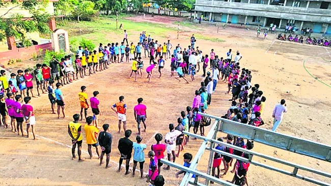 కబడ్డీ జట్ల ఎంపికకు స్పందన