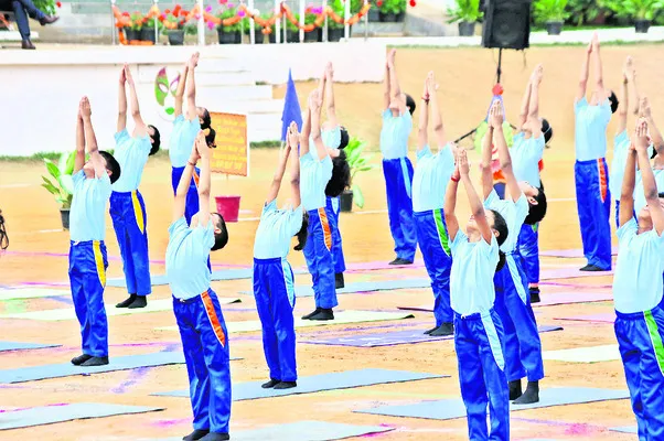 విద్యార్థుల్లో ఆరోగ్యం మెరుగుపర్చడమే లక్ష్యంగా..