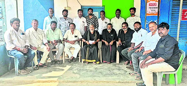 స్టీల్‌ప్లాంట్‌ నిర్వాసితుల డిమాండ్లు నెరవేర్చాలి