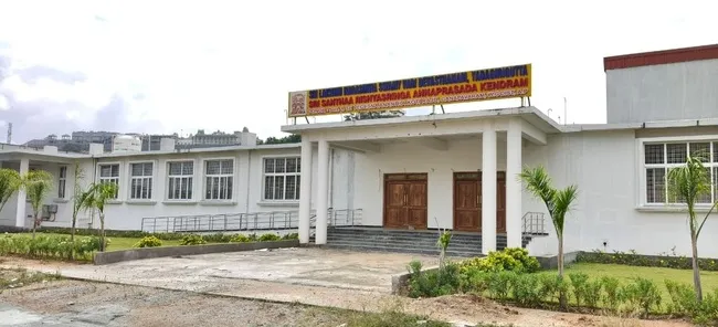 అధునాతన హంగులతో అన్నప్రసాద కేంద్రం