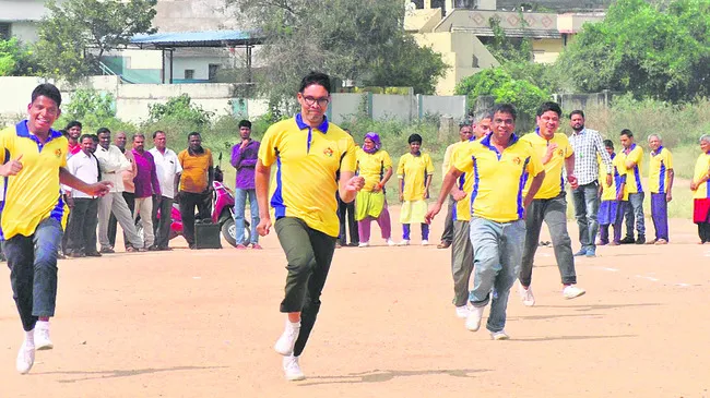 ఉత్సాహంగా దివ్యాంగుల క్రీడలు