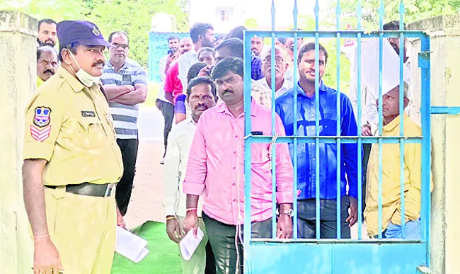 అన్నా.. ఒక్కచాన్స్‌!