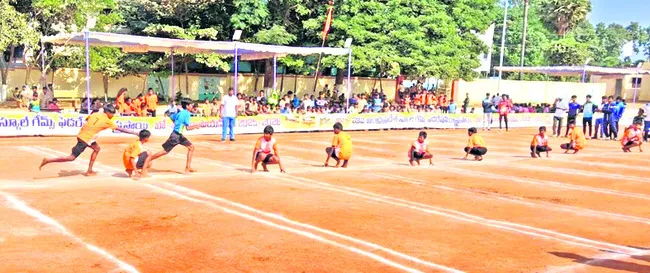 రసవత్తరంగా ఖోఖో పోటీలు