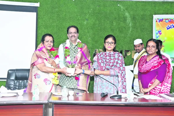 ‘ఉద్యోగంలో అందించిన సేవలే గుర్తుంటాయి’ 