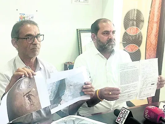 చెక్‌డ్యాంను ధ్వంసం చేసిందెవరు? 