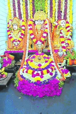 ● దిగంబరా.. దిగంబరా.. శ్రీపాద వల్లభ దిగంబరా..