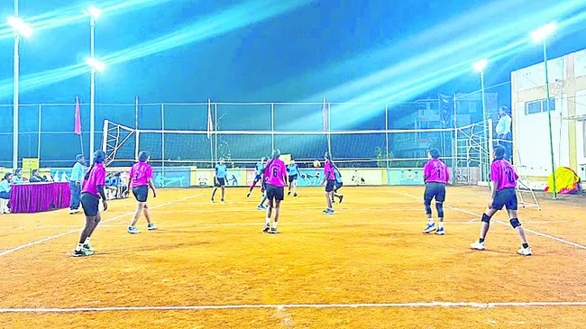 చికిత్స పొందుతూ వివాహిత మృతి