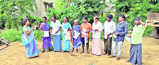 కరపత్రం.. ‘మీకోసం’!