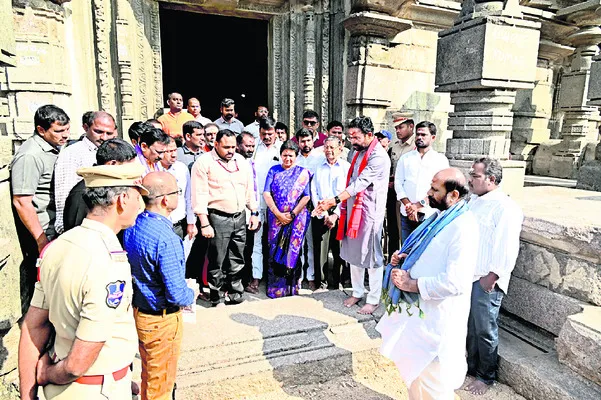 పరిశీలన.. సమీక్ష