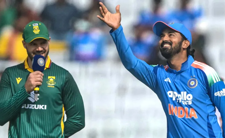 IND vs SA: టాస్‌ గెలిచిన సౌతాఫ్రికా.. రుతురాజ్‌కు చోటు.. పంత్‌కు నో ఛాన్స్‌