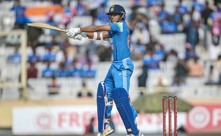 IND vs SA: Jaiswal Fails after electric start on ODI return Fans Reacts