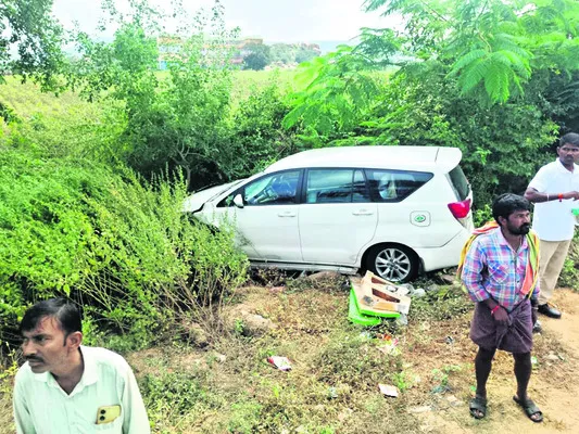 సీఎం బందోబస్తుకు వెళ్తుండగా ప్రమాదం