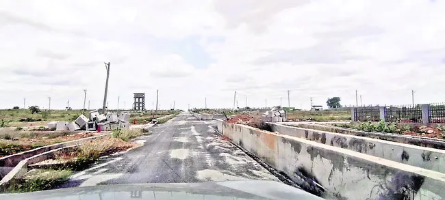 ● అన్నమయ్యకు ఏదీ మోక్షం 