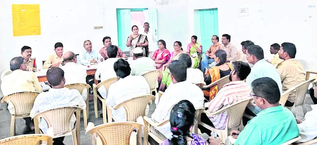 బాల్యవివాహాలు చేస్తే చర్యలు తప్పవు 
