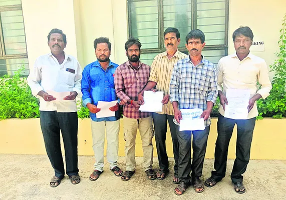 అప్పు కట్టలేదని అరెస్ట్‌ వారెంట్‌ 