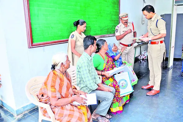 సుస్థిర వ్యవసాయ పద్ధతులపై అవగాహన పెంచాలి 