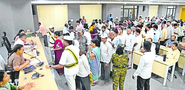 అర్జీల సత్వర పరిష్కారమే లక్ష్యం