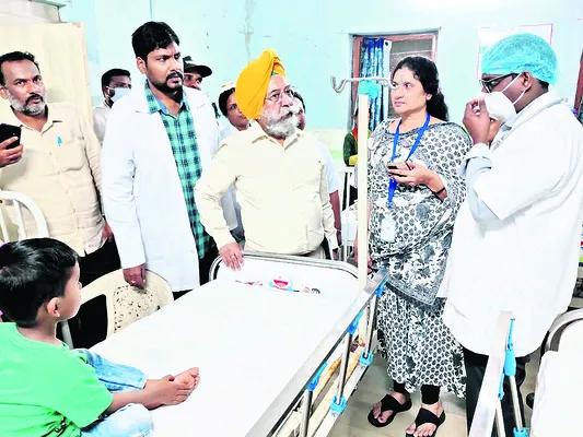 వైద్య సేవలు విస్తరించాలి