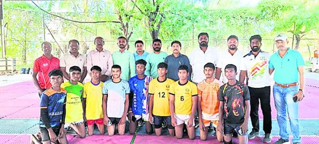 రాష్ట్రస్థాయి పోటీల్లో ప్రతిభ కనబర్చాలి