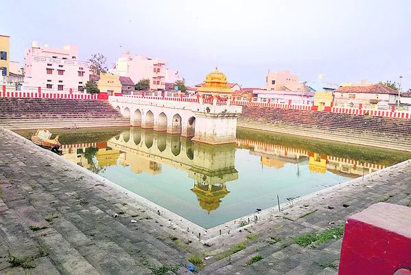 బ్రహ్మపుష్కరిణికి కార్తీకశోభ