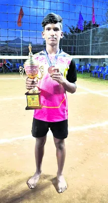 రాష్ట్ర స్థాయి వాలీబాల్‌లో అఖిల్‌శ్రీవర్మ ప్రతిభ 