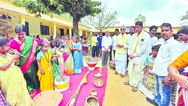 రైతులు అధైర్య పడొద్దు