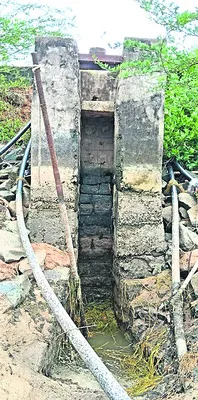 పెద్దదేవులపల్లి చెరువులు ఖాళీ !