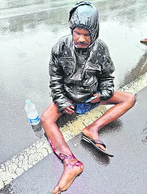 గుర్తుతెలియని వాహనం ఢీ..