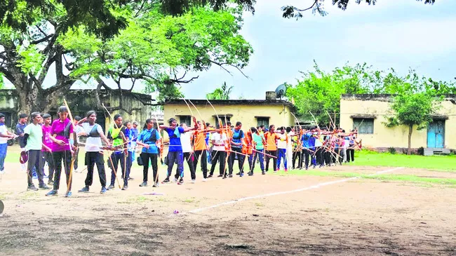 అంతర్జాతీయ ఆర్చరీ పోటీల్లో రాణించాలి