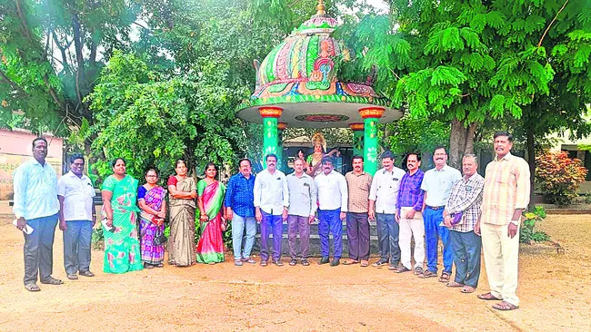 టెట్‌తో వేధించొద్దు! 