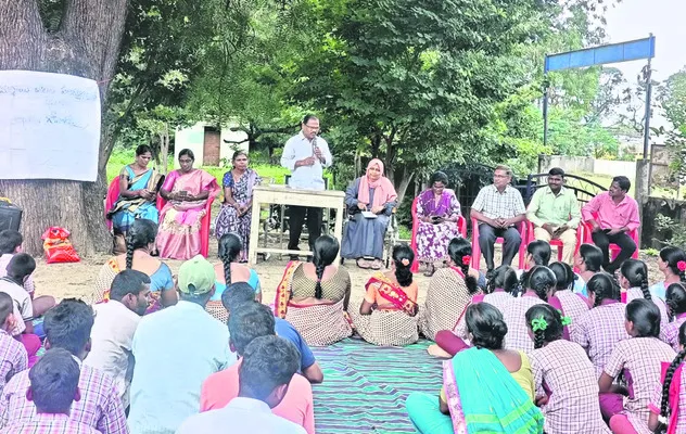 బాలల హక్కుల పరిరక్షణ అందరి బాధ్యత 