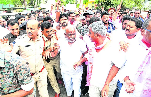 ‘రైతుల ఇబ్బందులకు కేంద్రమే కారణం’