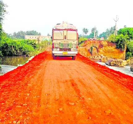 పేట డైవర్షన్‌ రోడ్డుపై నుంచి రాకపోకలు ప్రారంభం 