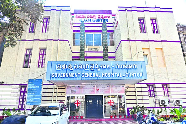 ఉద్యోగోన్నతులు ఏవీ ? 
