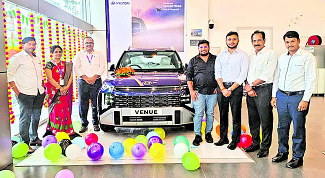 మార్కెట్‌లోకి కుశలవ హ్యుందాయ్‌ వెన్యూ కారు 