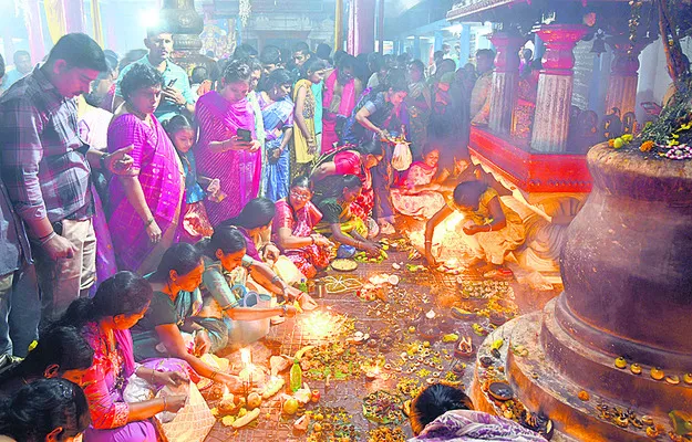 దేదీప్యమానం.. కార్తీక దీపం