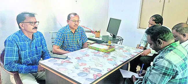 వైద్య సేవలపై    కేంద్ర బృందం ఆరా 