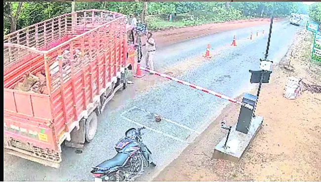 యథేచ్ఛగా పశువుల తరలింపు 