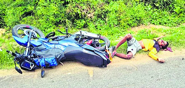 బైక్‌ దొంగిలించి..  ప్రమాదానికి గురై 