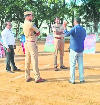 11న కలెక్టరేట్‌ వద్ద దీక్ష