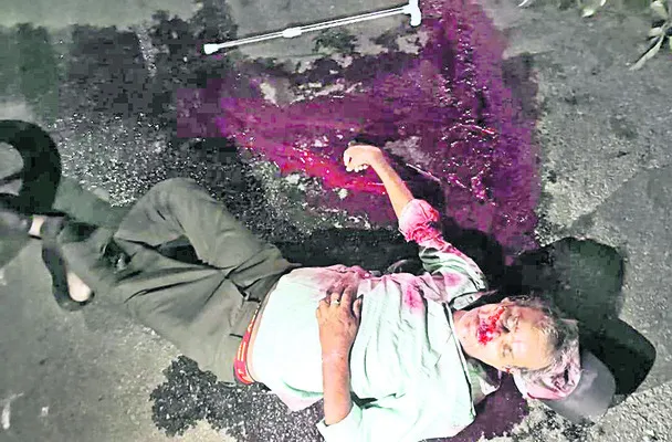 బైక్‌ ఢీకొని వృద్ధుడి మృతి