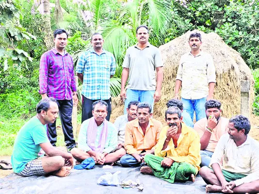 8 మంది పేకాటరాయుళ్లపై కేసు 