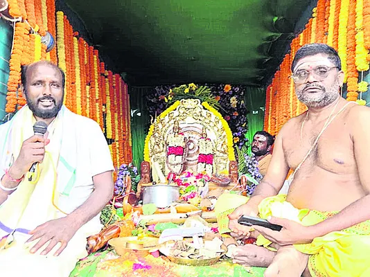 భక్తిశ్రద్ధలతో ఫణిగిరి ప్రదక్షిణ 